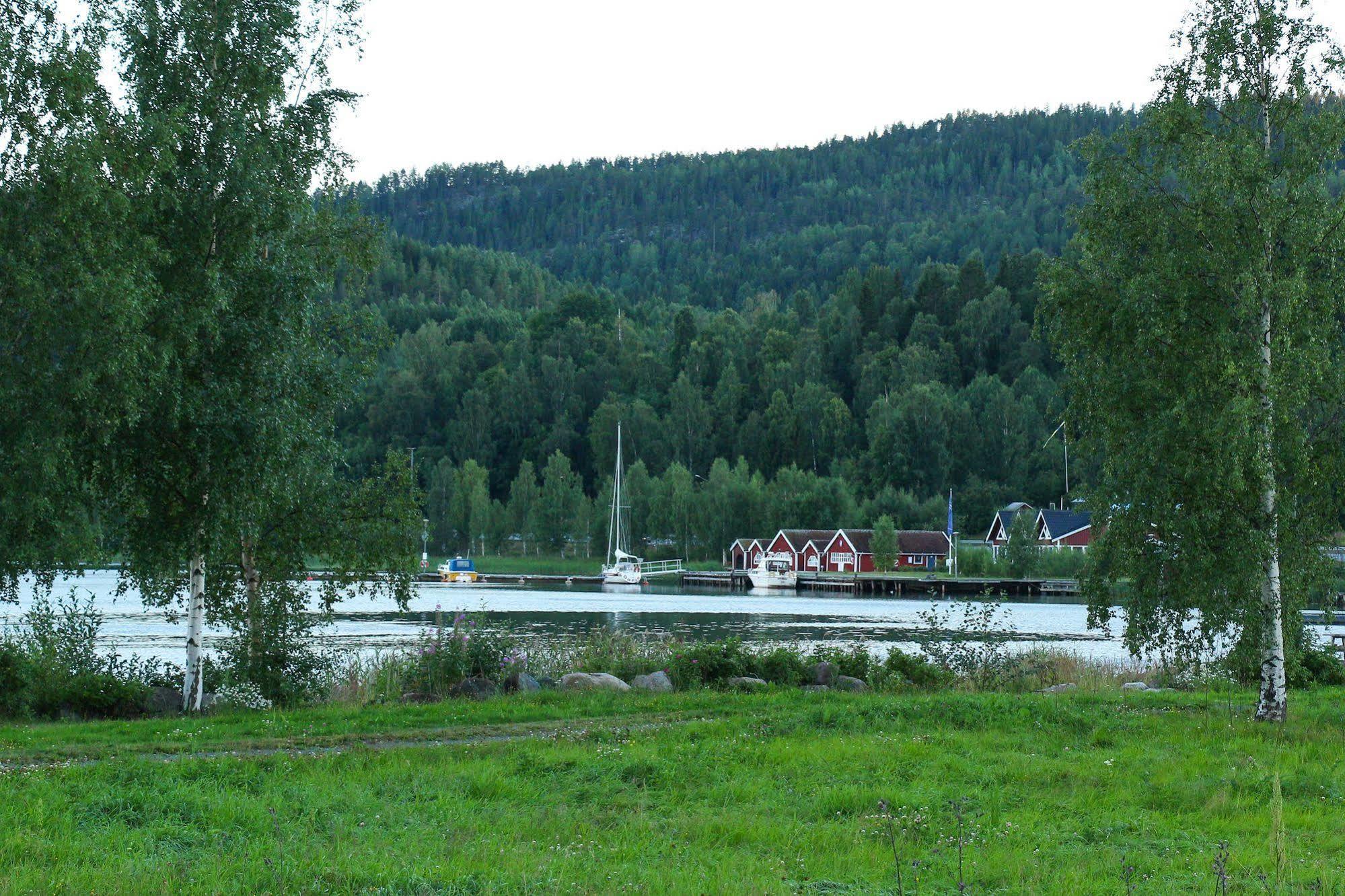 Docksta Hotell Экстерьер фото